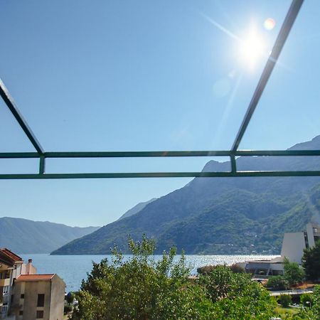 Apartmani Mozaici Risan Exteriér fotografie