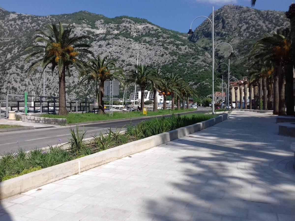 Apartmani Mozaici Risan Exteriér fotografie