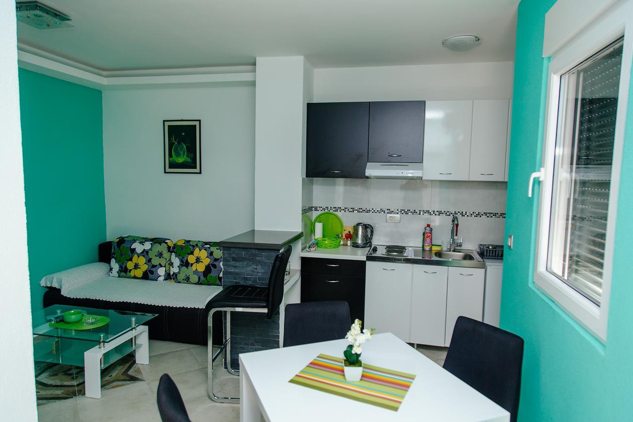 Apartmani Mozaici Risan Exteriér fotografie
