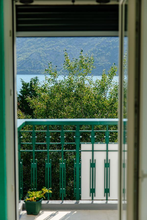 Apartmani Mozaici Risan Exteriér fotografie