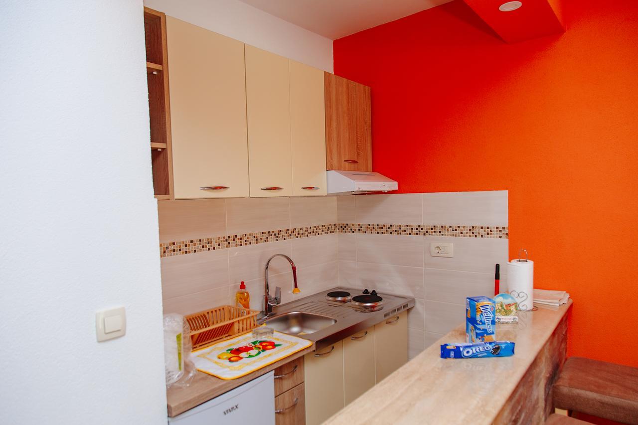 Apartmani Mozaici Risan Exteriér fotografie