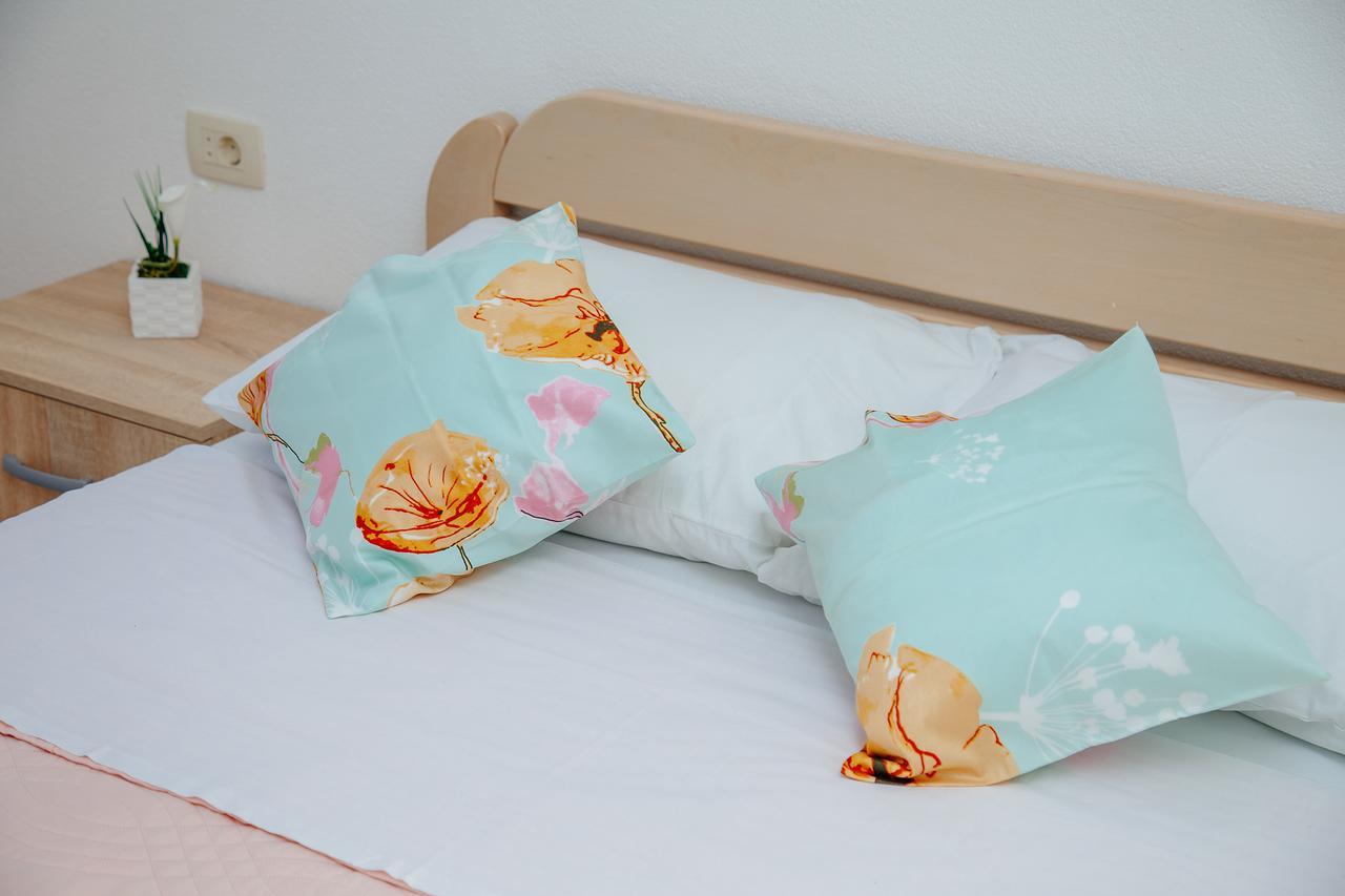 Apartmani Mozaici Risan Exteriér fotografie